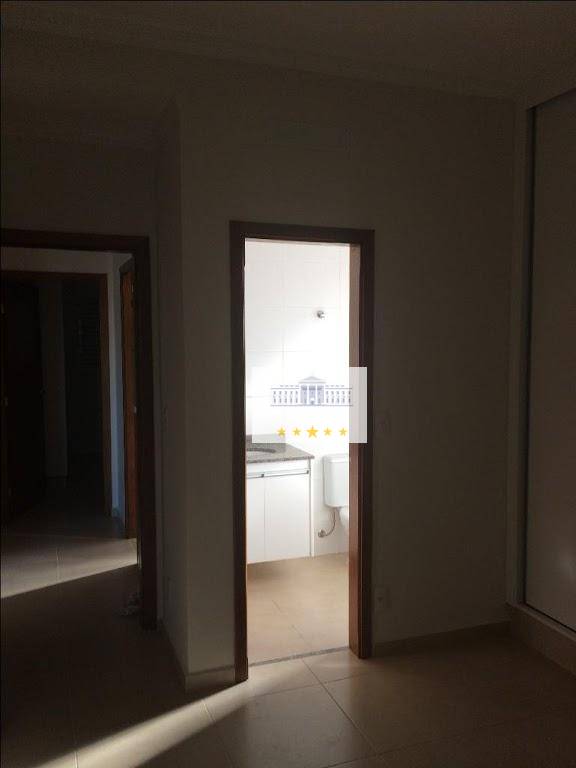 Apartamento à venda com 3 quartos, 96m² - Foto 10