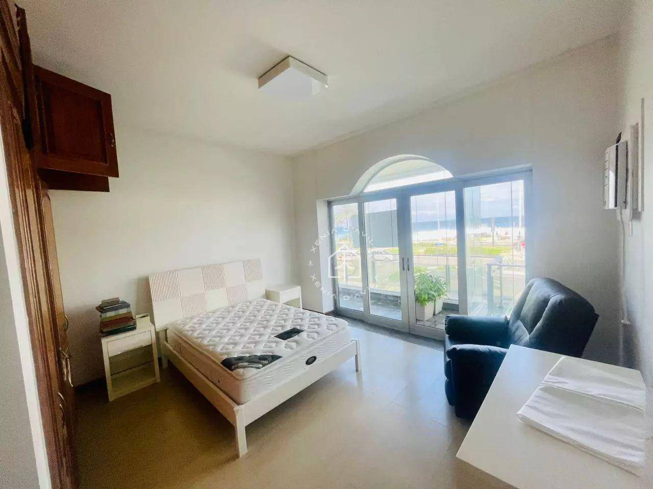 Apartamento à venda com 4 quartos, 220m² - Foto 2