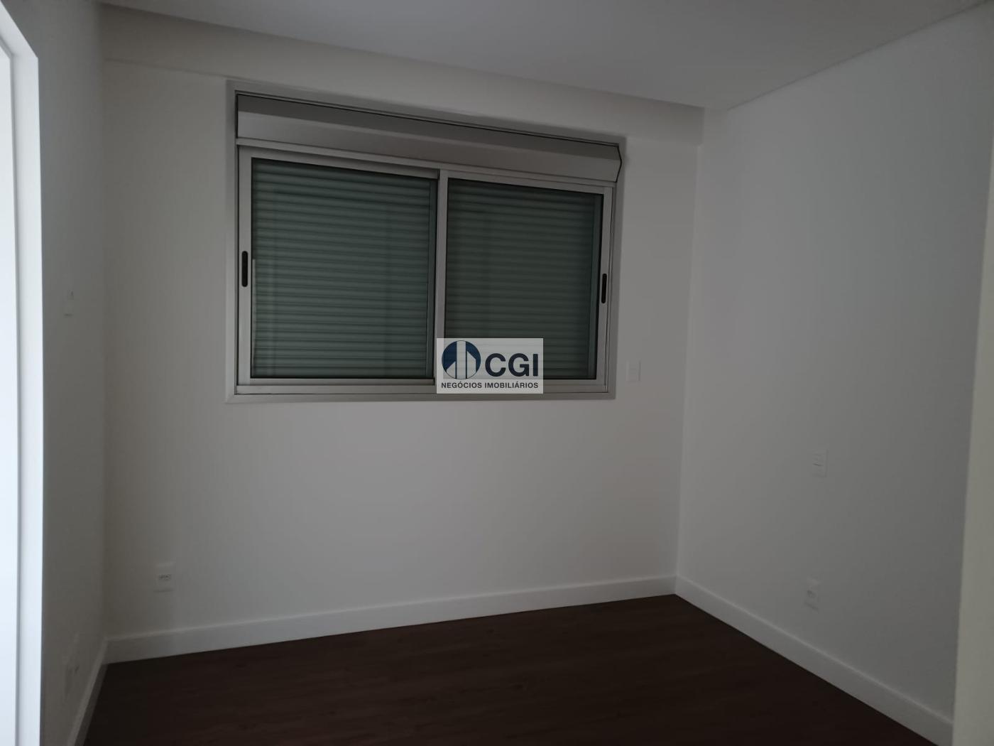 Apartamento à venda com 4 quartos, 197m² - Foto 17