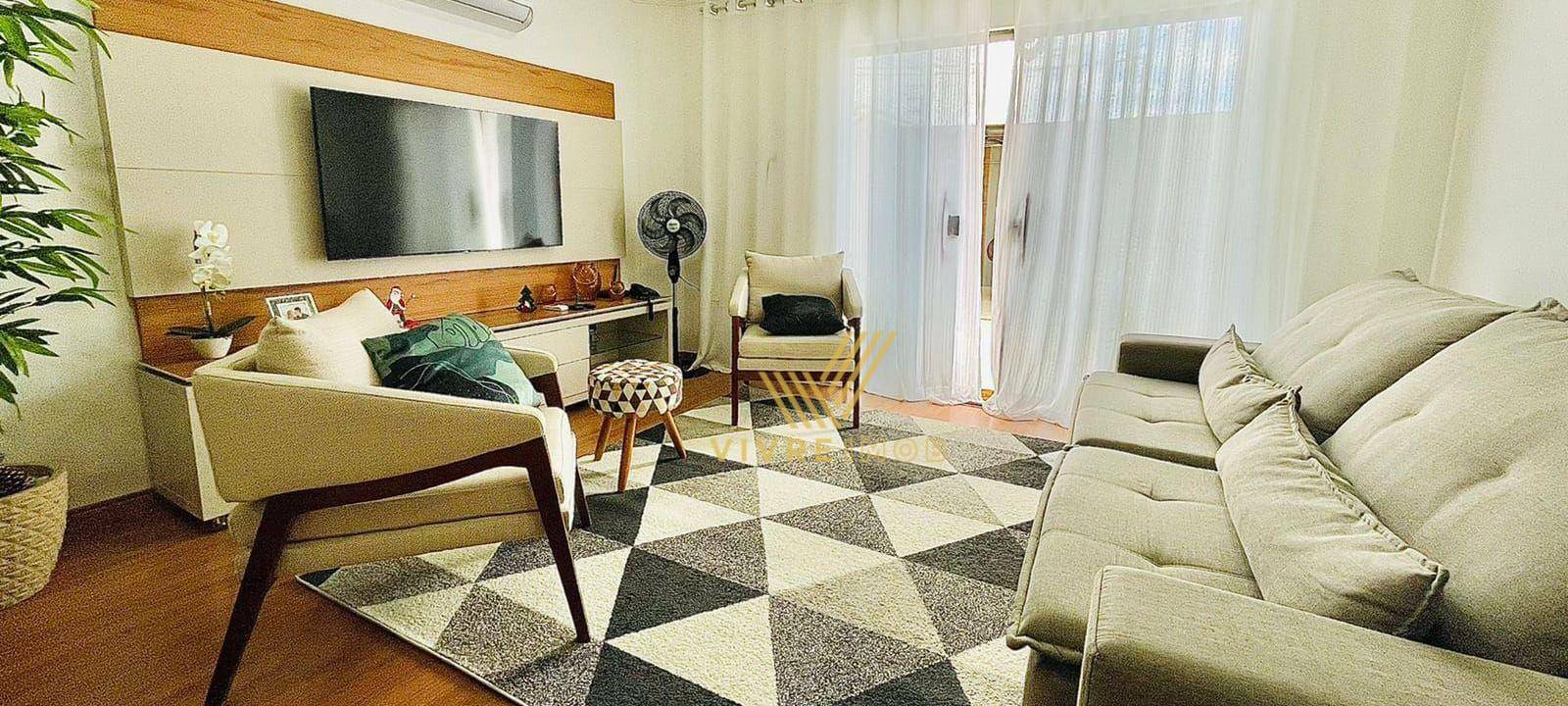 Casa à venda com 3 quartos, 150m² - Foto 1