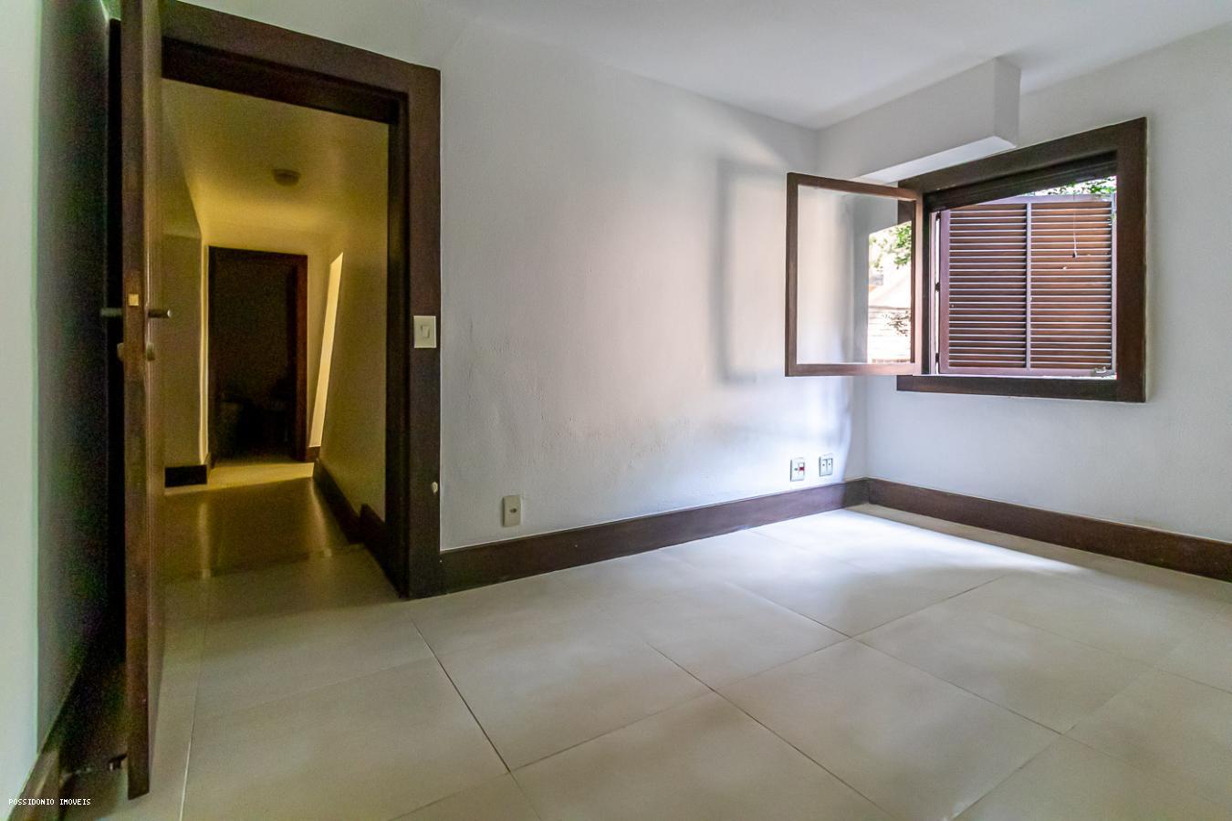 Casa de Condomínio à venda com 5 quartos, 184m² - Foto 48