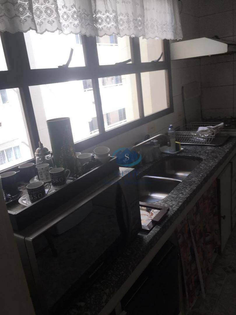 Apartamento à venda com 3 quartos, 94m² - Foto 11