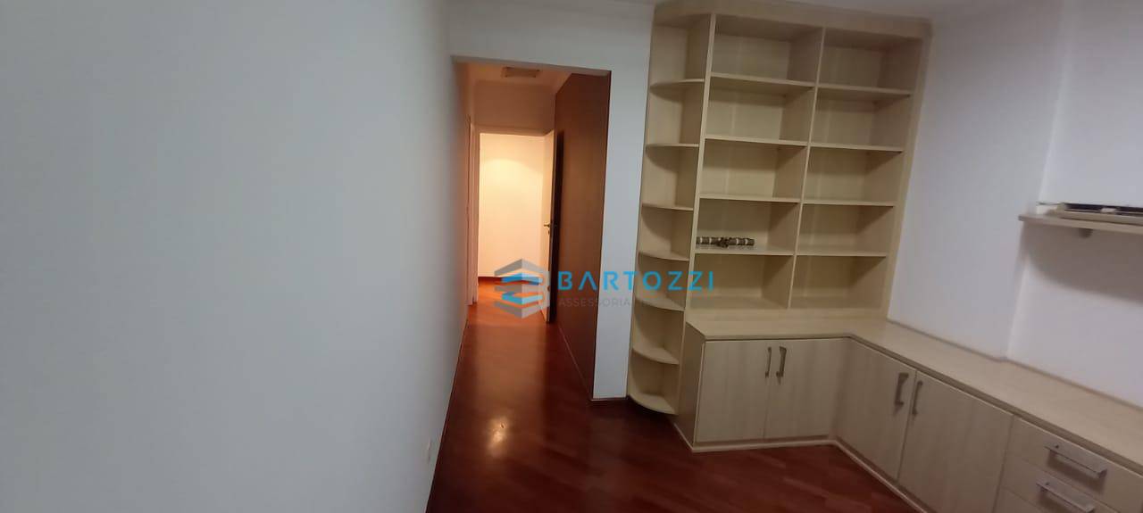 Apartamento à venda com 3 quartos, 164m² - Foto 19