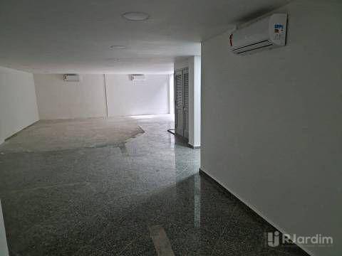 Casa de Condomínio para alugar com 6 quartos, 600m² - Foto 22