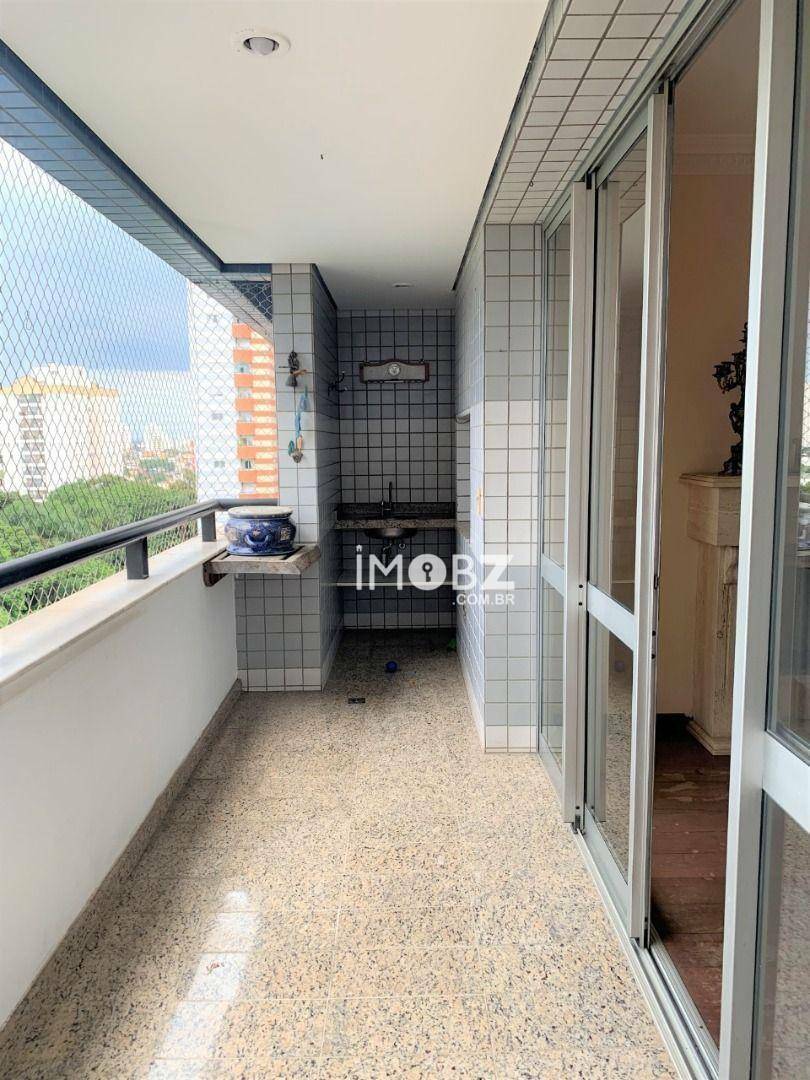 Apartamento à venda com 4 quartos, 190m² - Foto 17