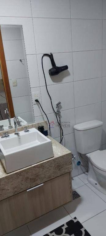 Apartamento à venda com 3 quartos, 120m² - Foto 18