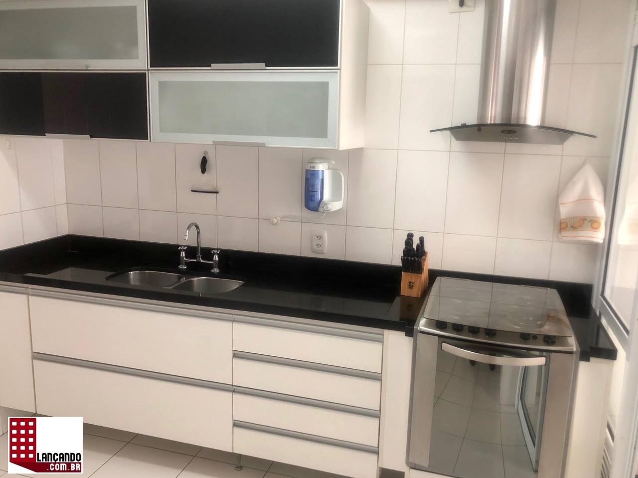 Apartamento à venda com 3 quartos, 133m² - Foto 4