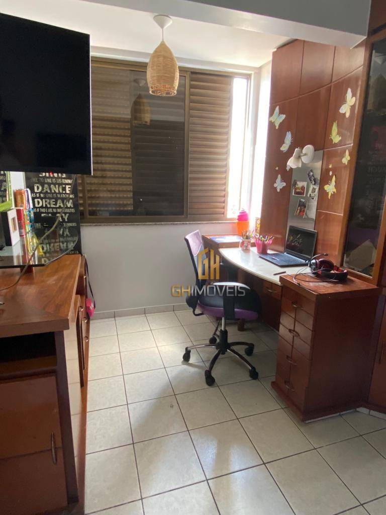 Apartamento à venda com 3 quartos, 151m² - Foto 19