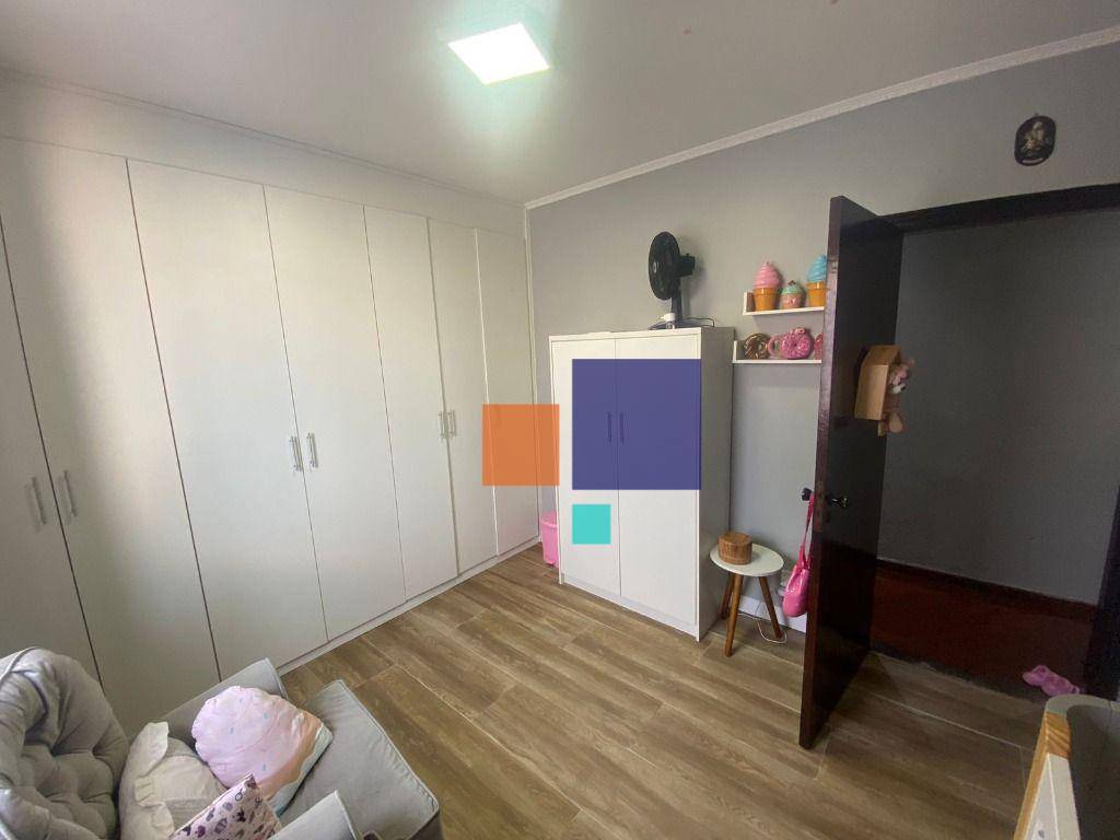 Casa à venda com 4 quartos, 360m² - Foto 13