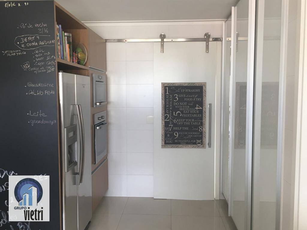 Apartamento à venda com 3 quartos, 213m² - Foto 22