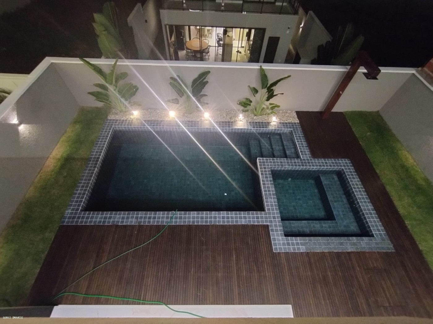 Casa à venda com 4 quartos, 275m² - Foto 5