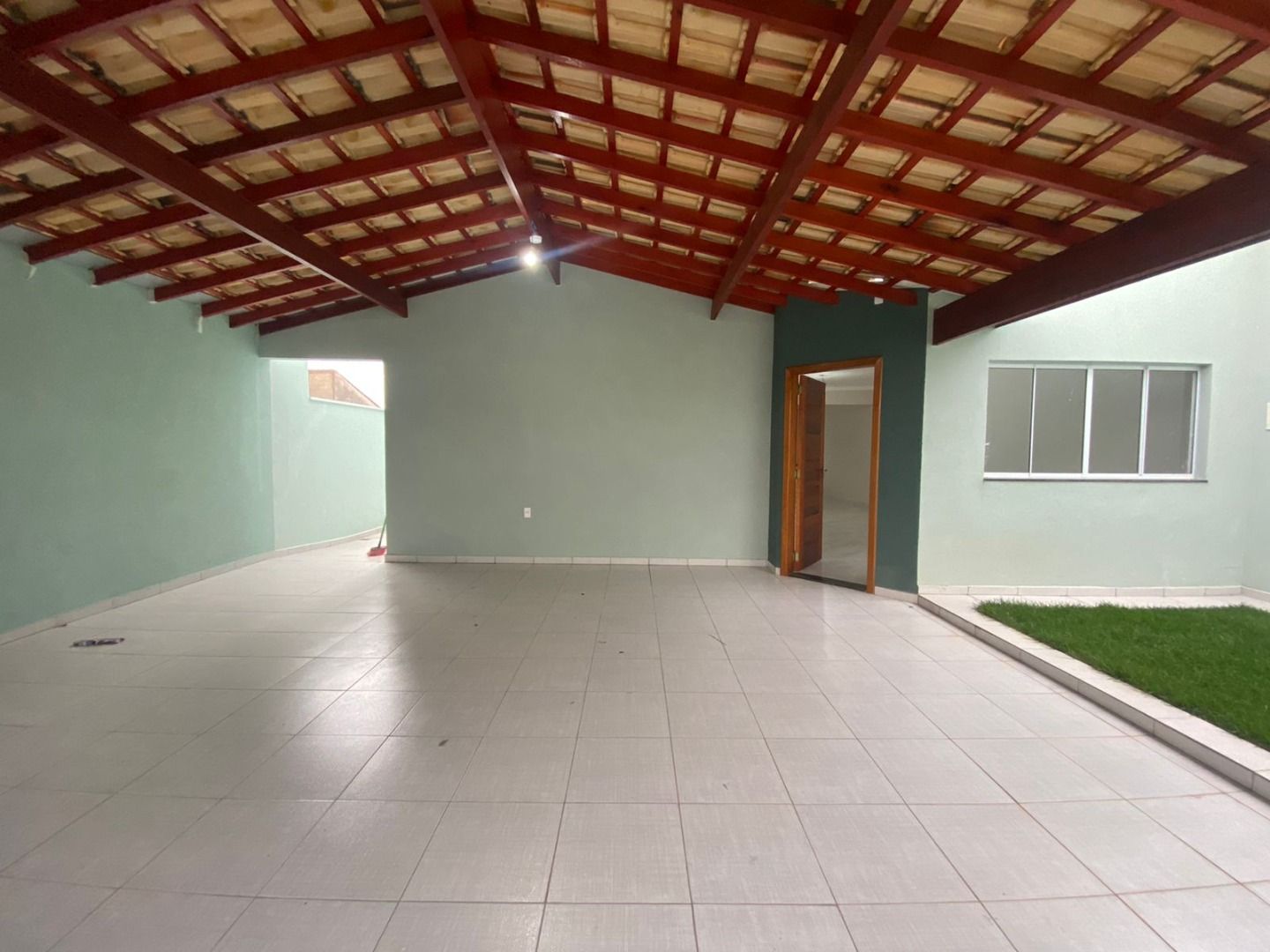 Casa à venda com 3 quartos, 150m² - Foto 3