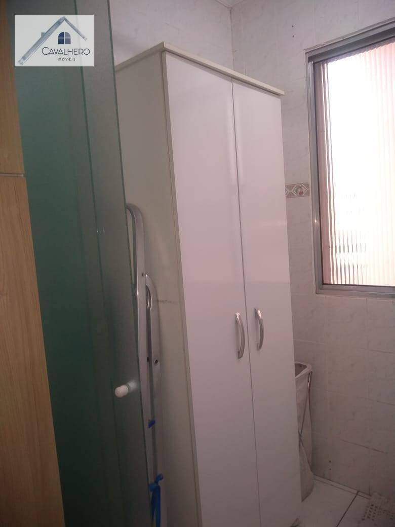 Apartamento à venda com 2 quartos, 58m² - Foto 2