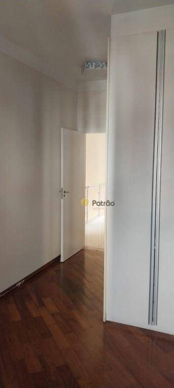 Sobrado para alugar com 3 quartos, 221m² - Foto 37