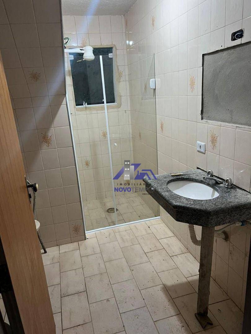 Casa para alugar com 2 quartos, 100m² - Foto 6