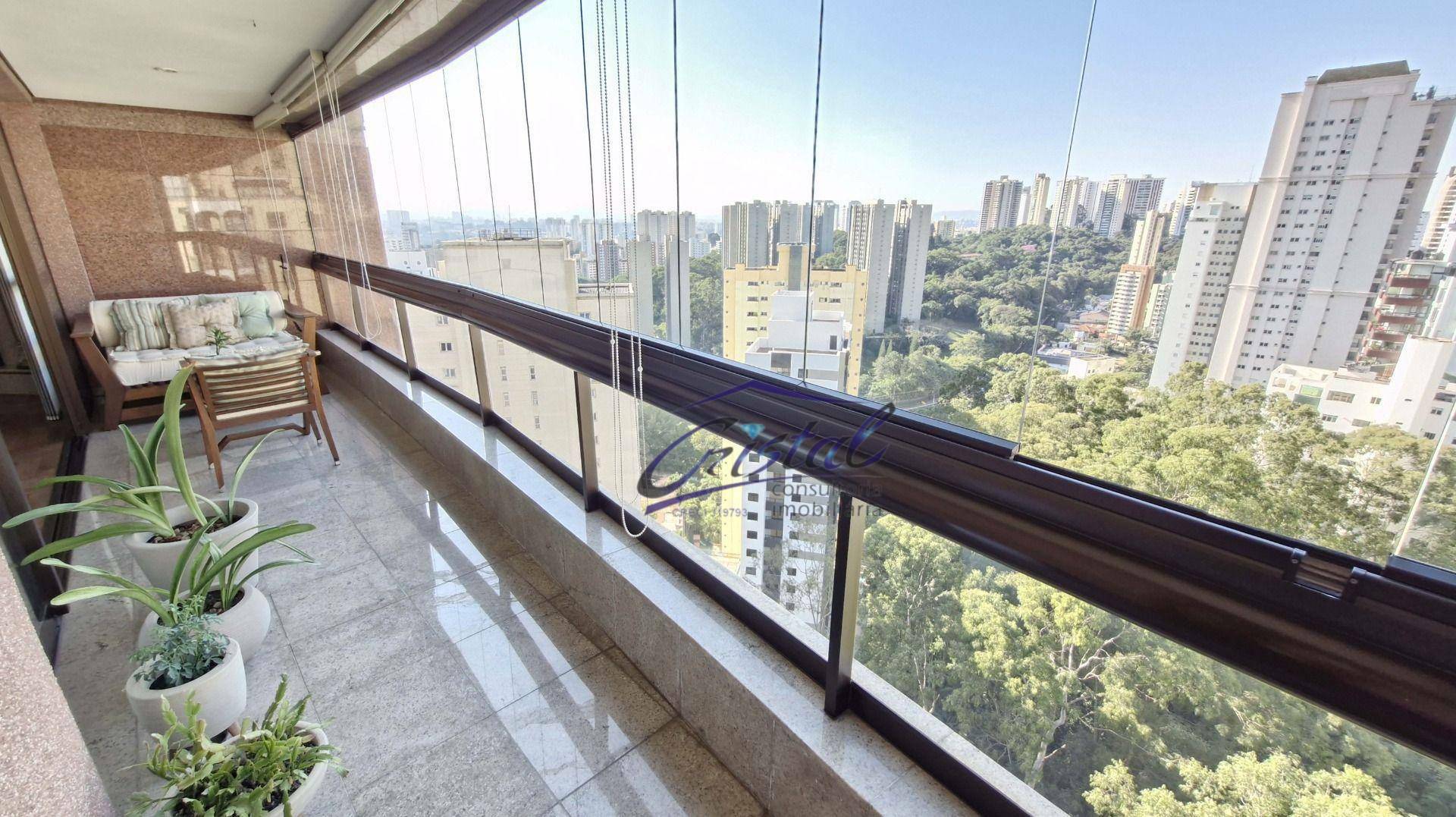 Apartamento à venda com 4 quartos, 226m² - Foto 1