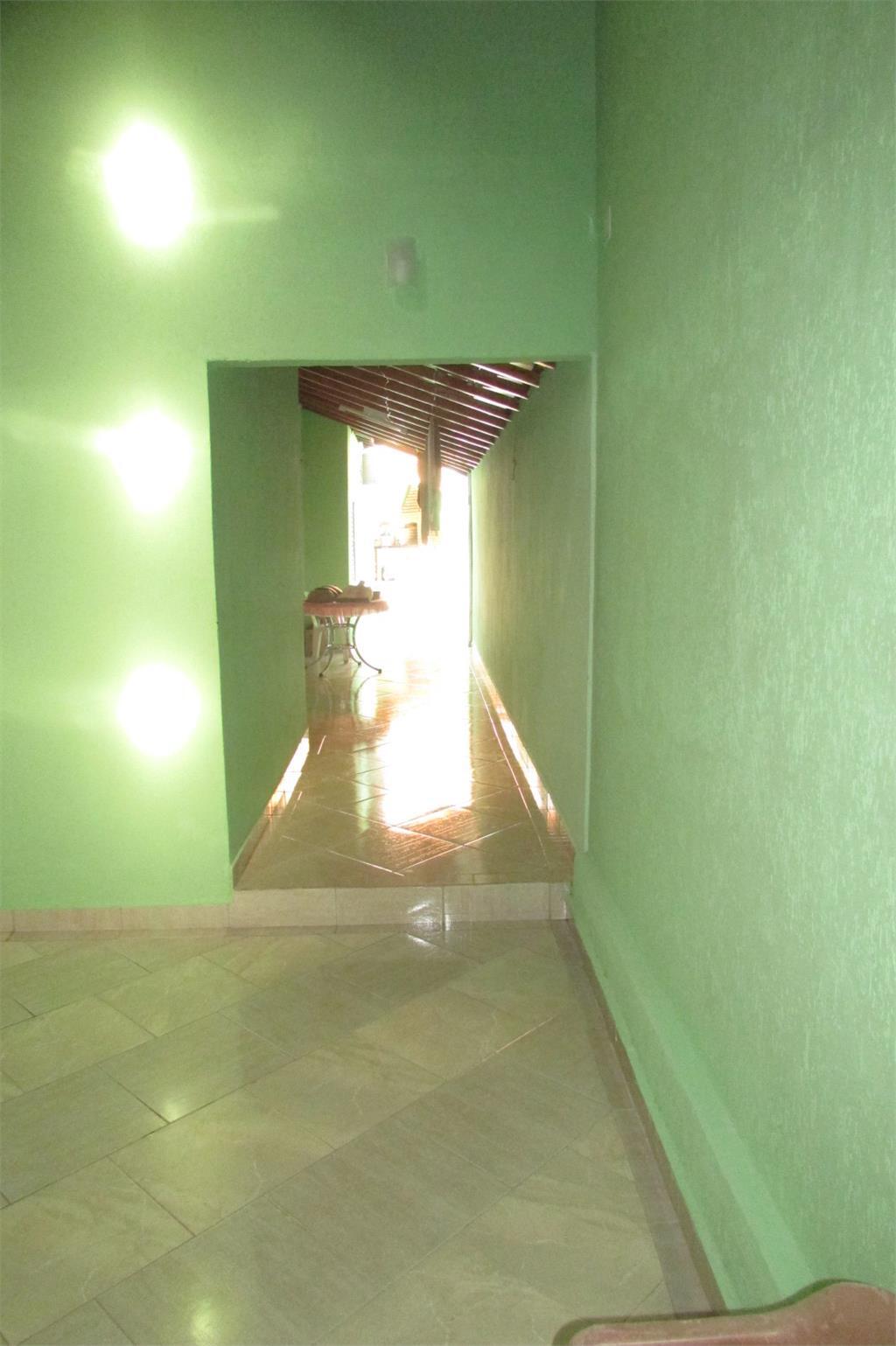 Casa à venda com 2 quartos, 156m² - Foto 4