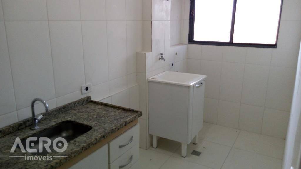 Apartamento à venda com 2 quartos, 48m² - Foto 7