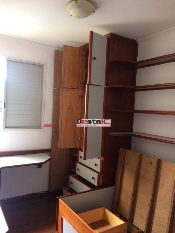 Apartamento à venda com 2 quartos, 72m² - Foto 4