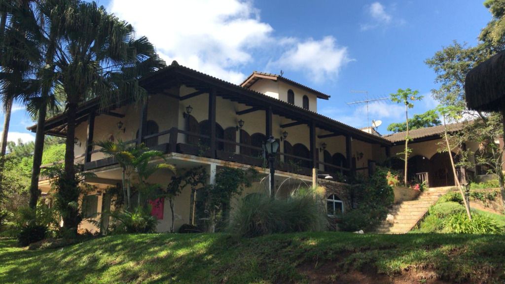 Casa de Condomínio à venda com 4 quartos, 467m² - Foto 1