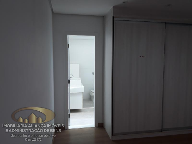 Casa para alugar com 3 quartos, 125m² - Foto 25