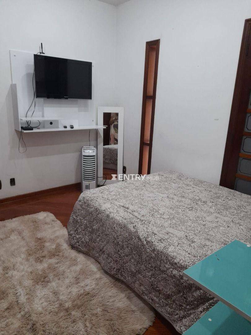 Casa à venda e aluguel com 3 quartos, 234m² - Foto 24