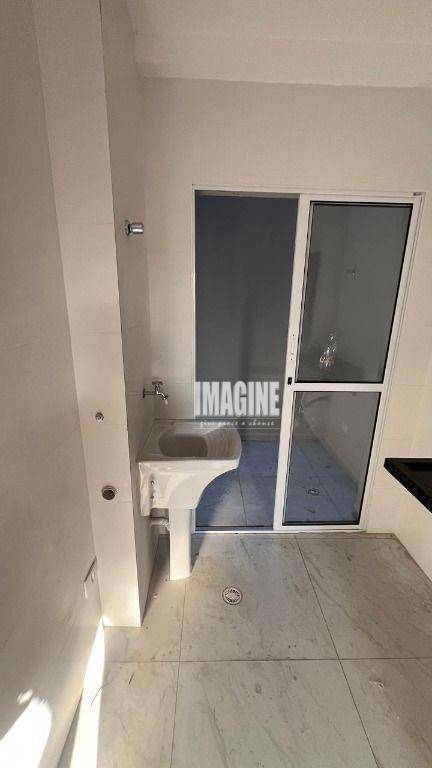 Apartamento à venda com 2 quartos, 37m² - Foto 4