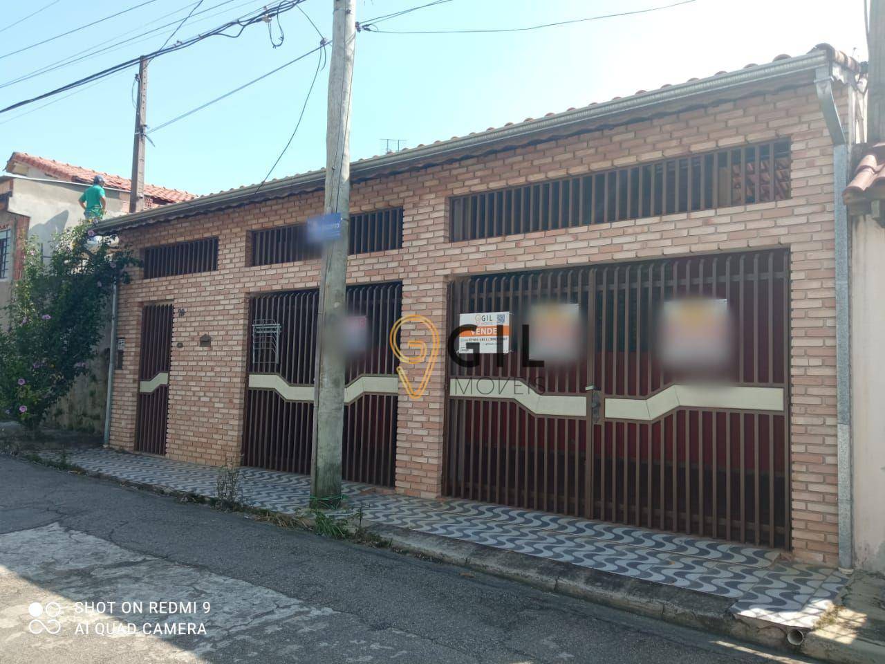 Casa à venda com 3 quartos, 168m² - Foto 1