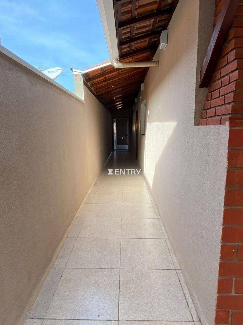 Casa à venda com 4 quartos, 272m² - Foto 7