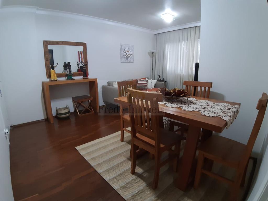 Apartamento à venda com 3 quartos, 70m² - Foto 2