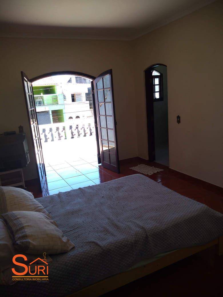 Casa à venda com 3 quartos, 120m² - Foto 11