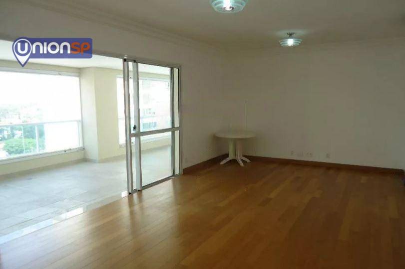 Apartamento à venda com 4 quartos, 240m² - Foto 2