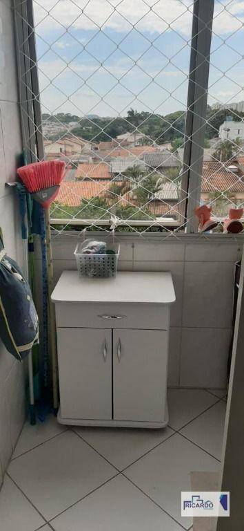 Apartamento para alugar com 2 quartos, 60m² - Foto 12