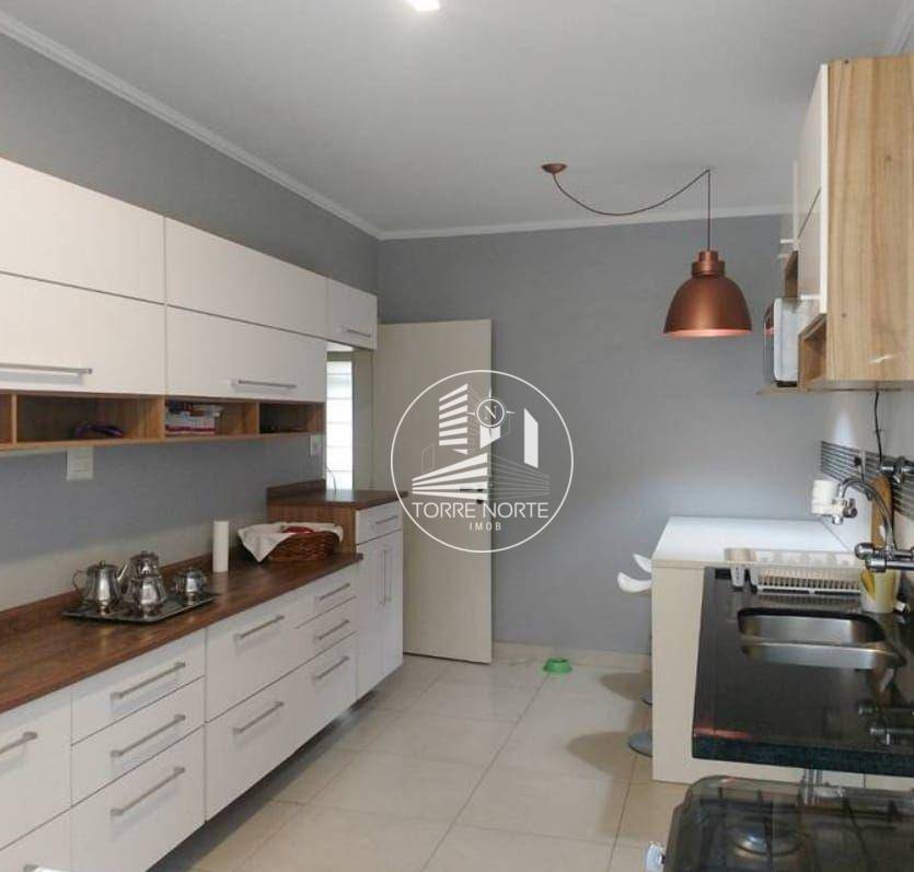 Apartamento à venda com 3 quartos, 153m² - Foto 3