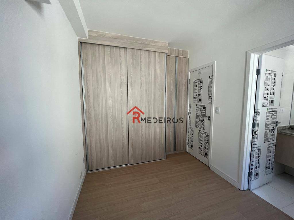 Apartamento à venda com 3 quartos, 117m² - Foto 9