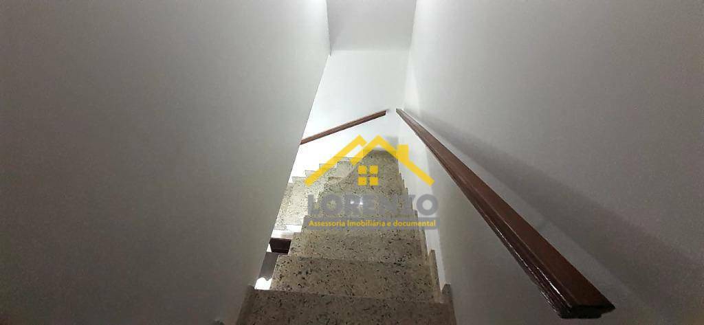 Sobrado à venda com 3 quartos, 130m² - Foto 4