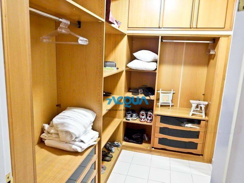 Apartamento à venda com 3 quartos, 204m² - Foto 12