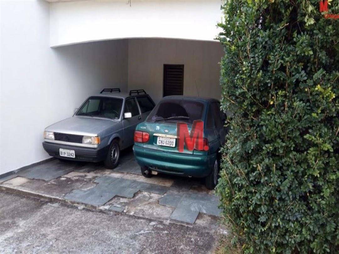 Casa de Condomínio à venda com 3 quartos, 210m² - Foto 1