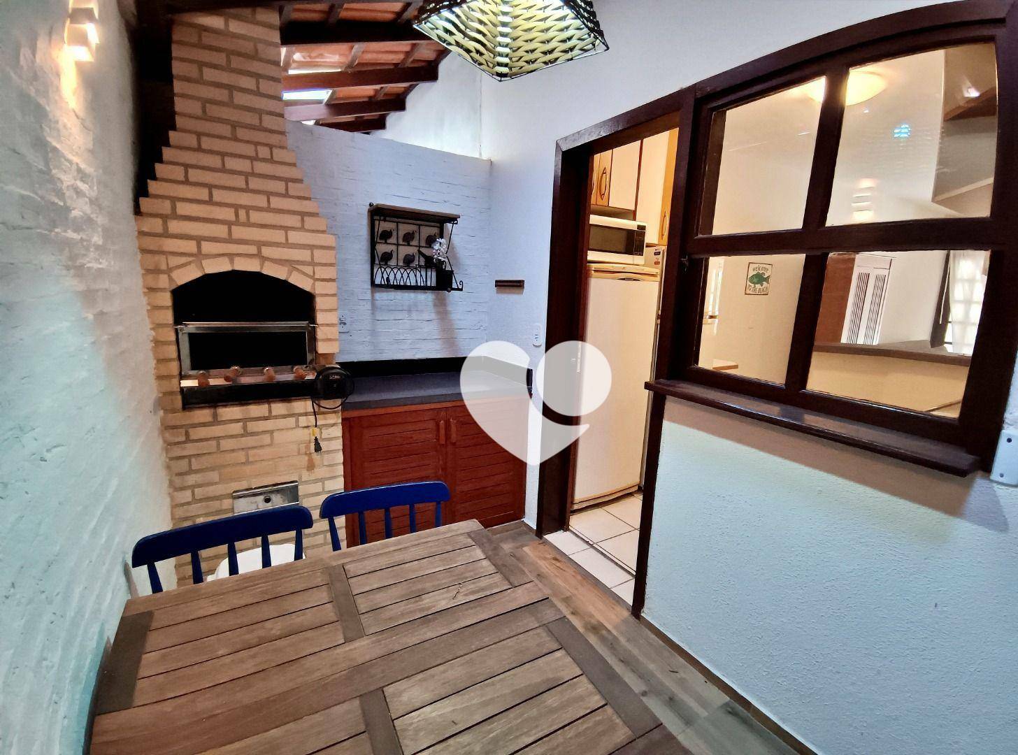 Casa de Condomínio à venda com 2 quartos, 100m² - Foto 1