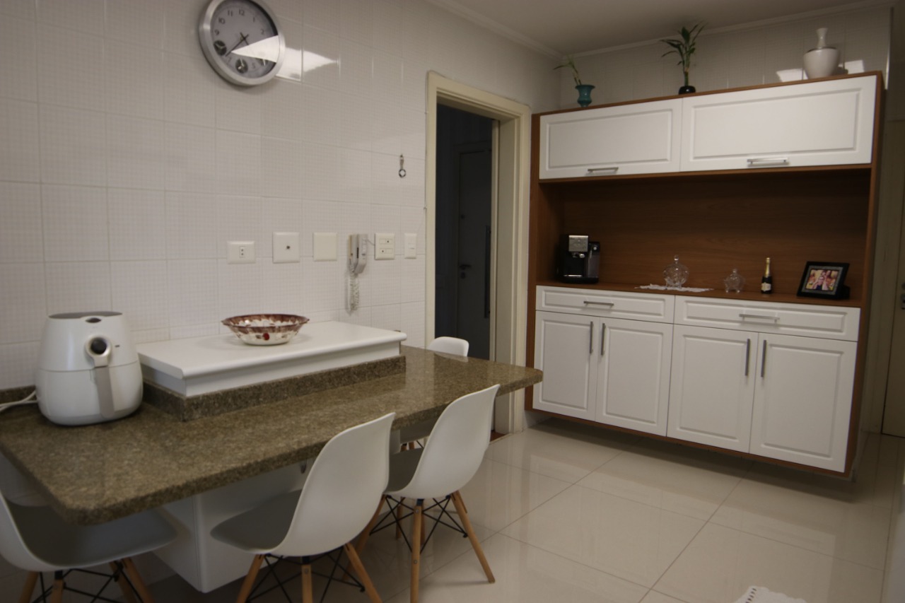 Apartamento à venda com 4 quartos, 137m² - Foto 18