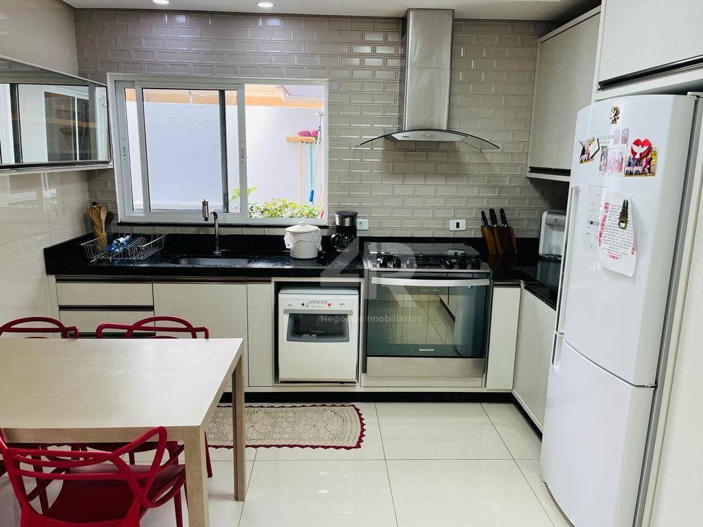 Sobrado à venda com 3 quartos, 170m² - Foto 15