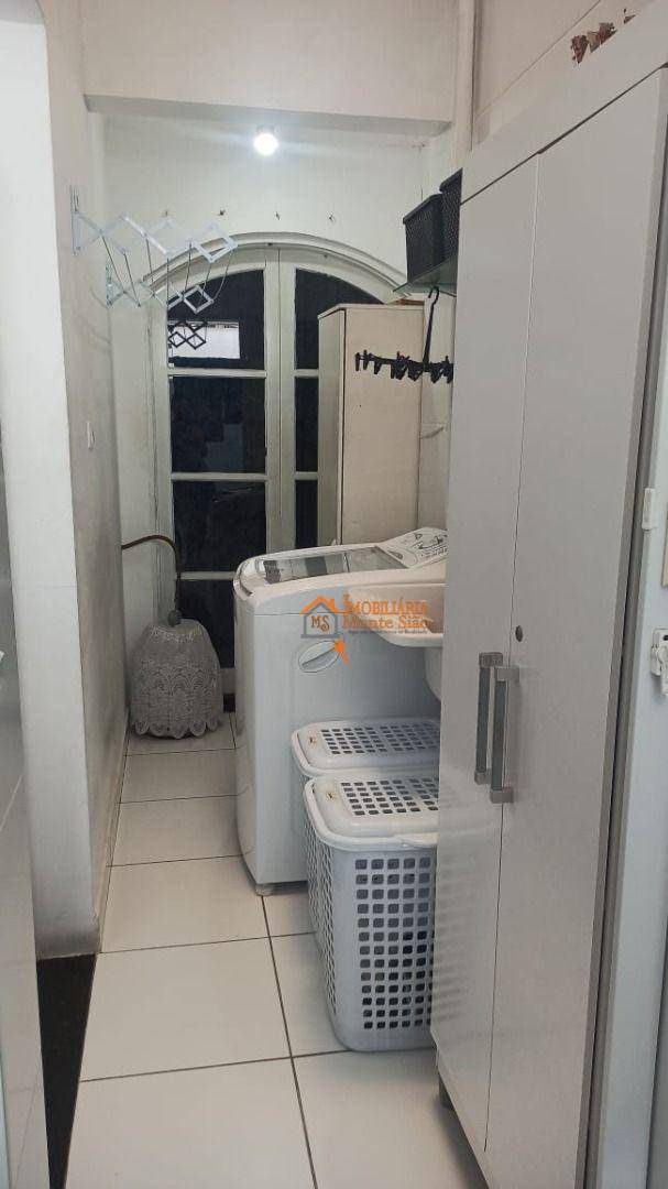 Sobrado à venda com 5 quartos, 200m² - Foto 20