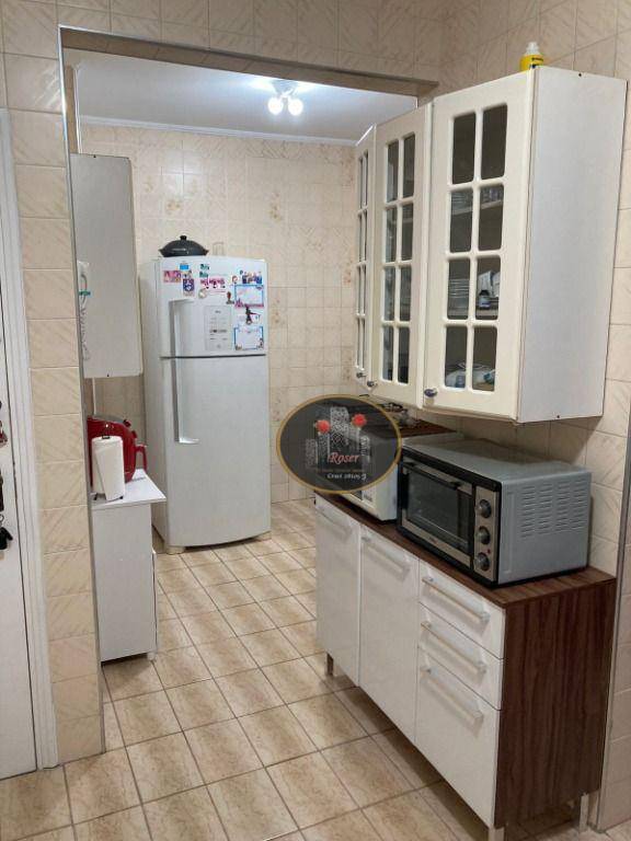 Apartamento à venda com 2 quartos, 75m² - Foto 10