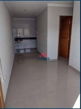 Apartamento à venda com 2 quartos, 42m² - Foto 3