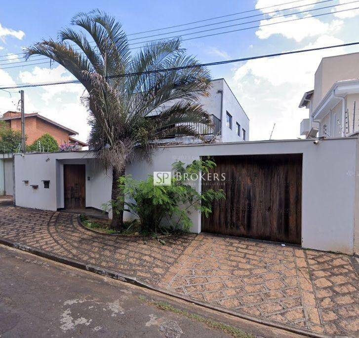 Casa à venda e aluguel com 5 quartos, 327m² - Foto 1