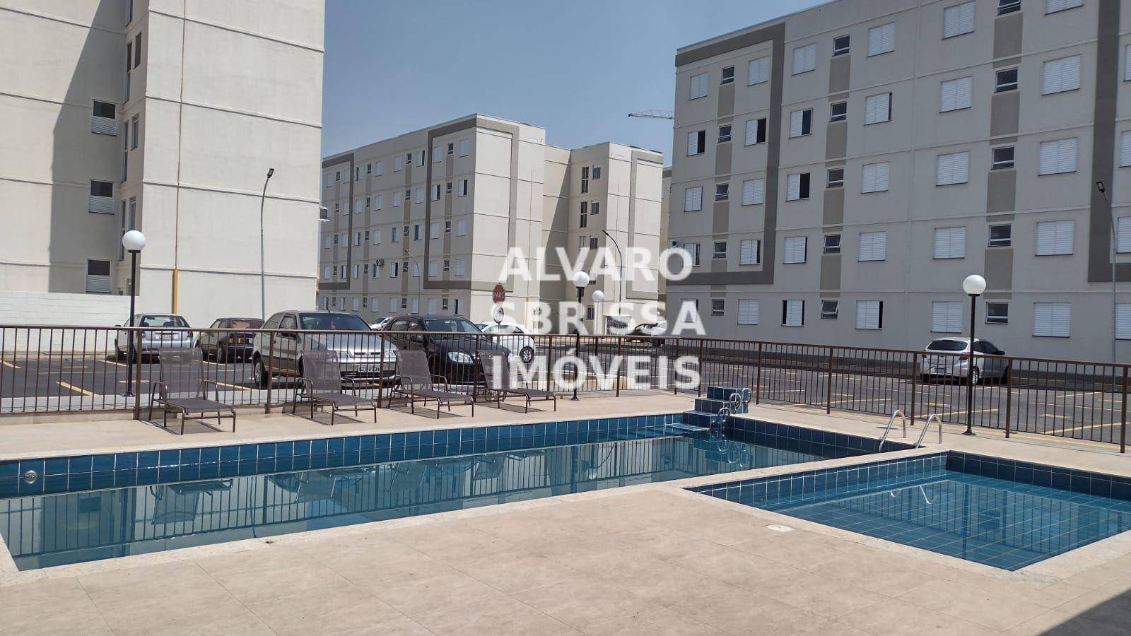 Apartamento à venda com 2 quartos, 42m² - Foto 2