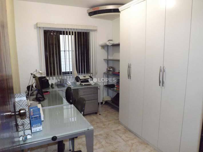 Casa à venda com 5 quartos, 351m² - Foto 23