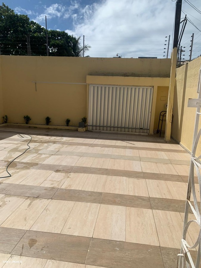 Casa à venda com 4 quartos, 151m² - Foto 4