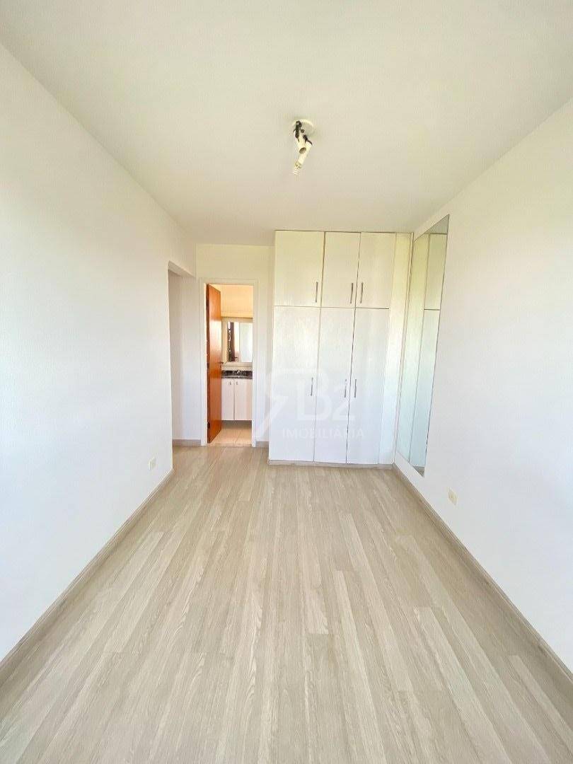 Apartamento à venda com 3 quartos, 70m² - Foto 25