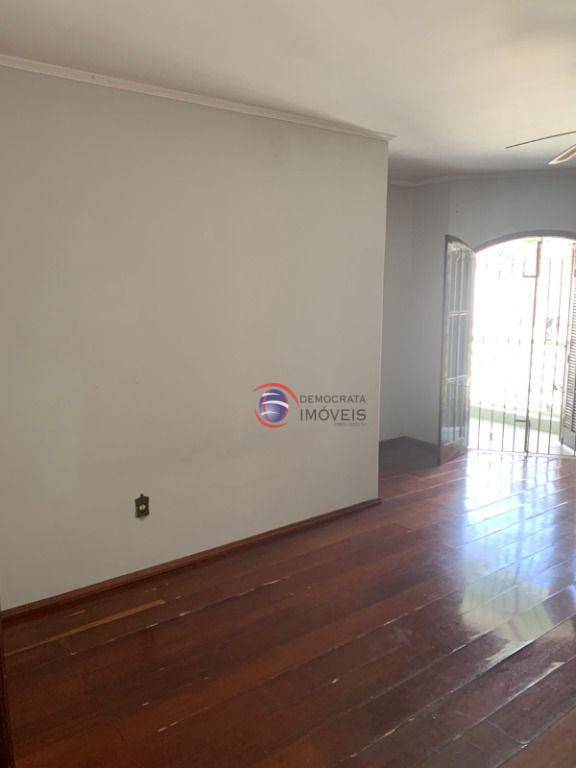 Sobrado à venda com 4 quartos, 232m² - Foto 11
